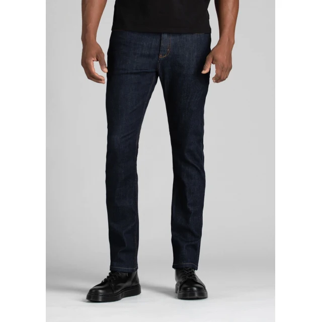 Men's Performance Denim Relaxed Taper - 30" Inseam - Image 4