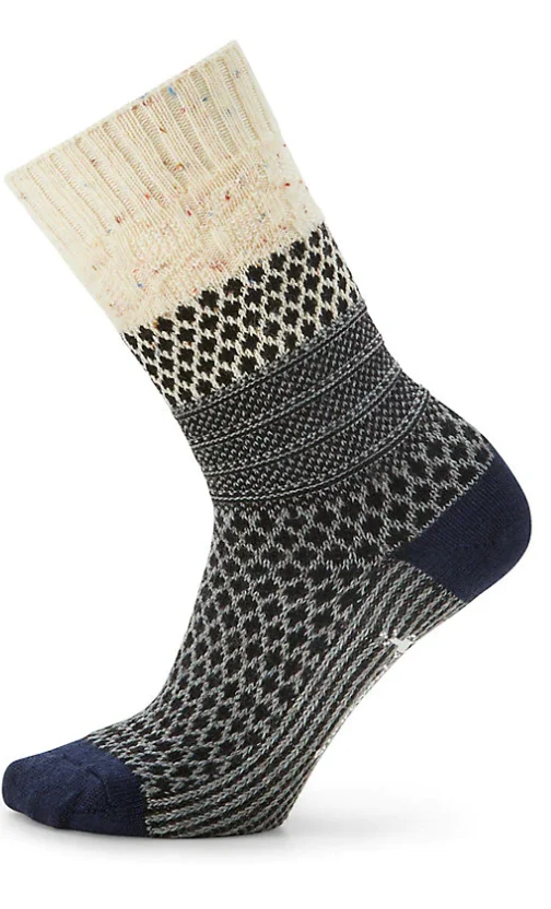 Women's Everyday Popcorn Cable Crew Socks - Image 15